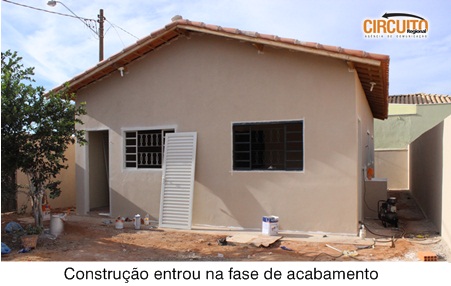 CONSTRUÇÃO DA 17ª MORADIA DIGNA ENTRA NO ACABAMENTO